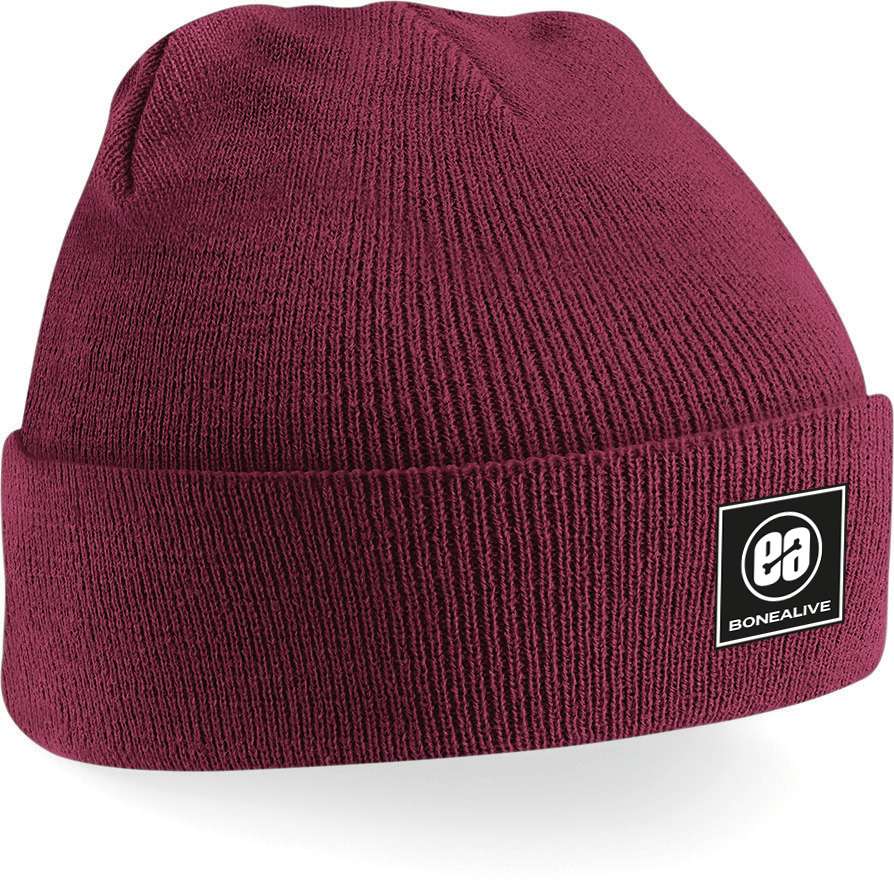 Gorro con parche bordado burdeos